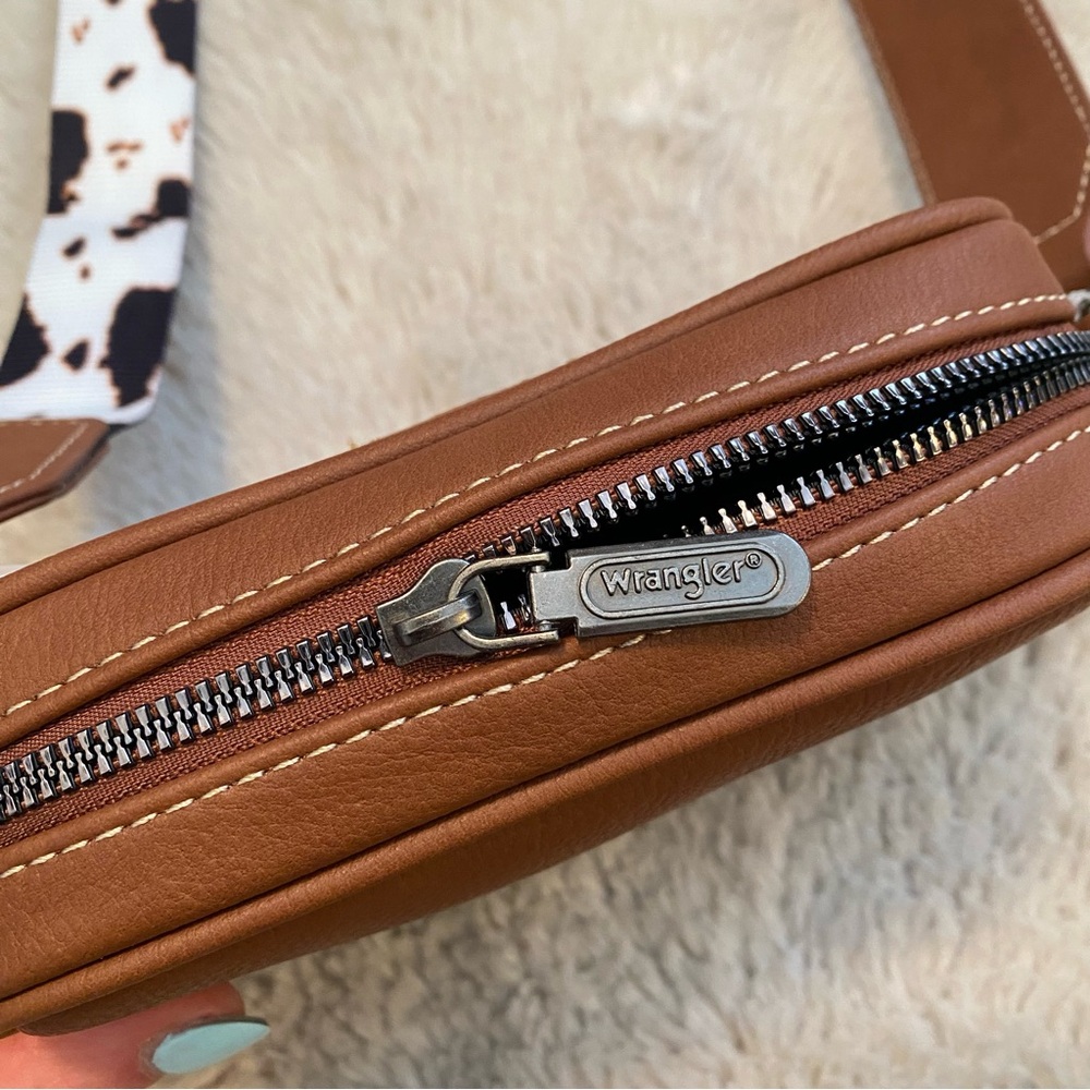 Wrangler Brown & Black Cowhide Crossbody Shoulder Bag - Picture 6 of 10